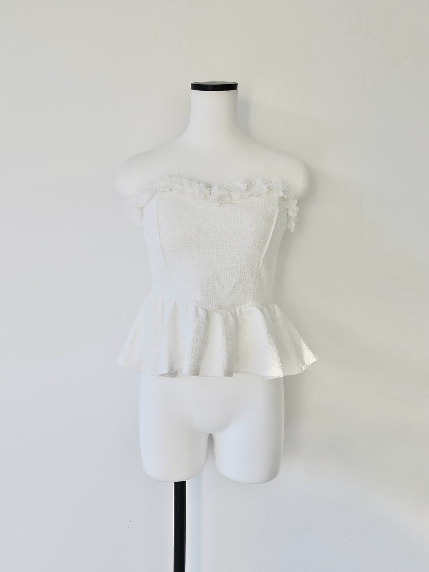 frill peplum bare top