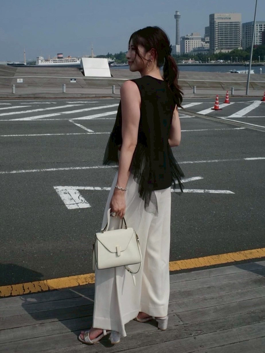 side tulle hem line vest