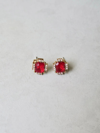 [ SAMPLE SALE ] scarlet stud earrings