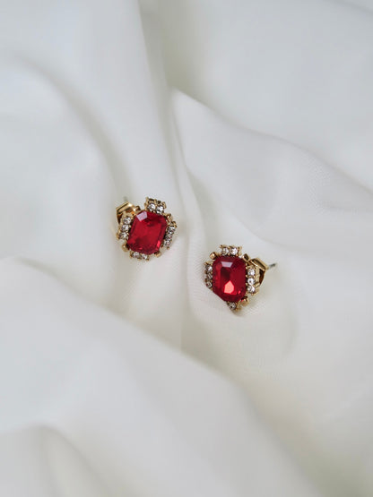 [ SAMPLE SALE ] scarlet stud earrings