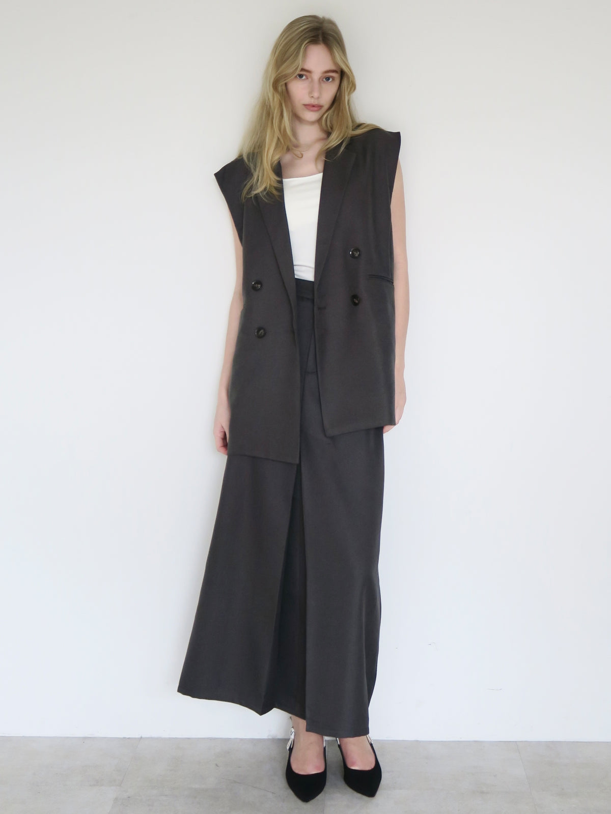 [ SAMPLE SALE ] long tailored gilet
