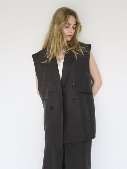[ SAMPLE SALE ] long tailored gilet