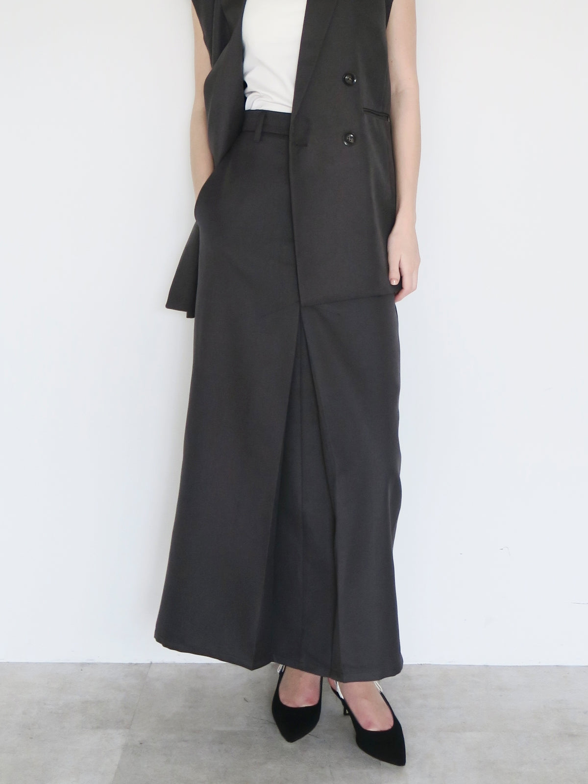 [ SAMPLE SALE ] front tuck wide skirt