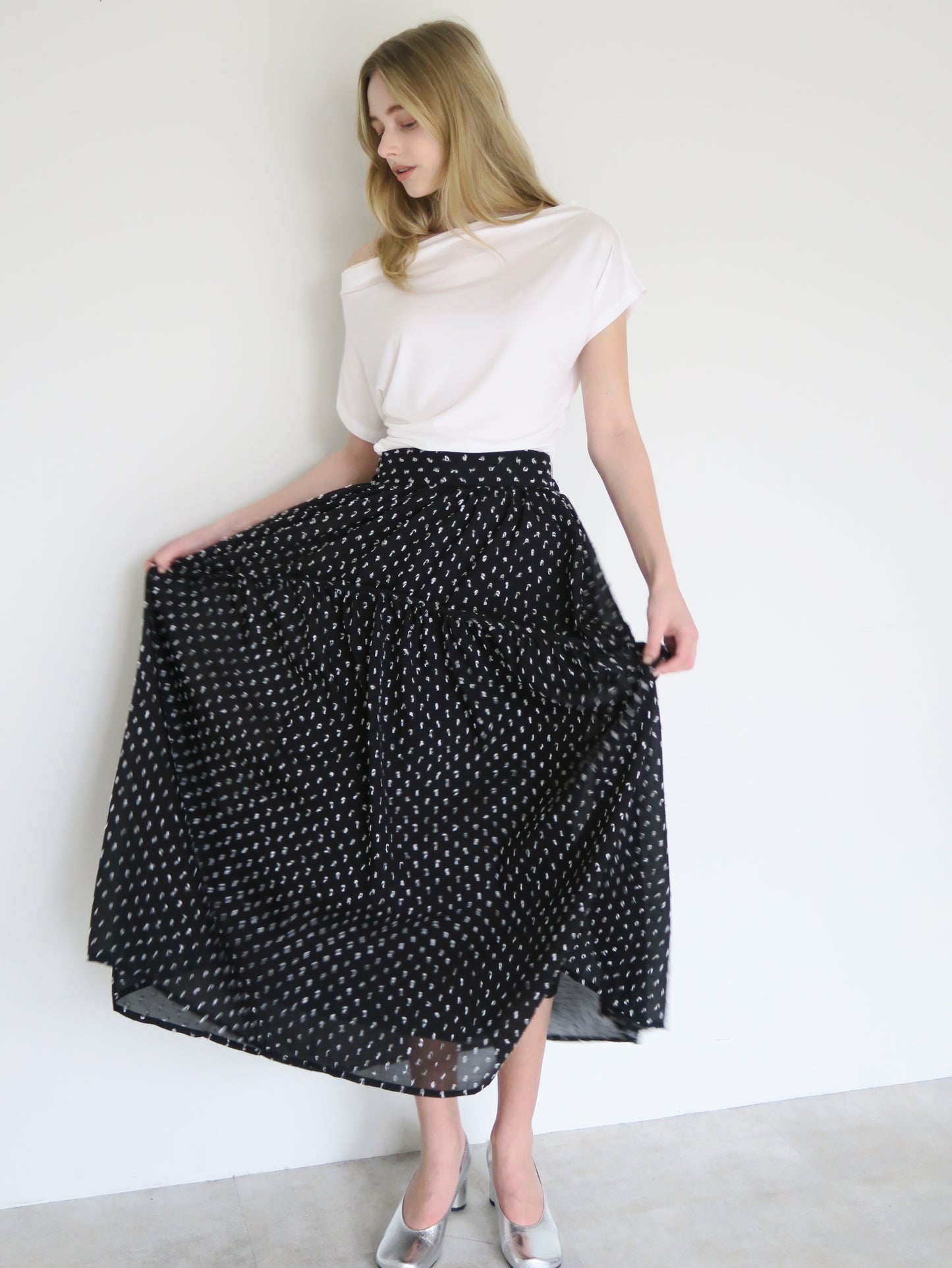 dot long flare skirt