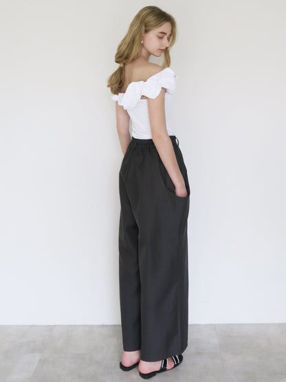 [ SAMPLE SALE ] big pocket tuck pants