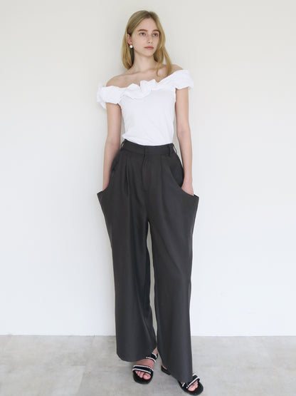 [ SAMPLE SALE ] big pocket tuck pants