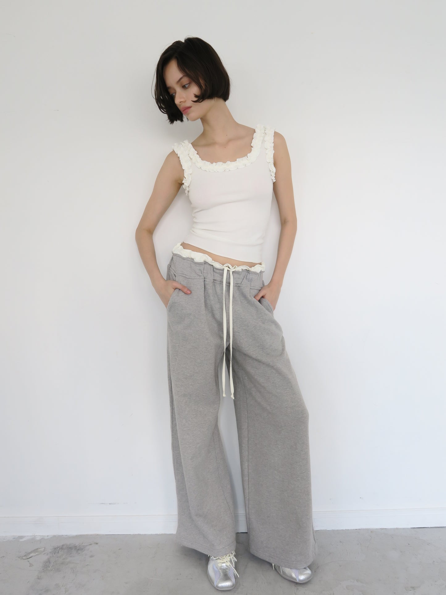 frill sweat pants